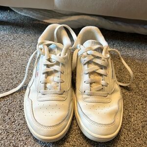 Reebok Women’s 7.5 White Sneakers